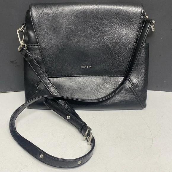 Matt & Nat Black Minka Vegan Hobo Bag Dwell Crossbody Bag - Picture 3 of 17